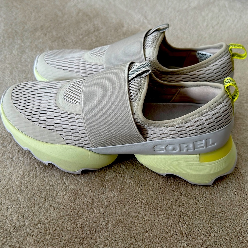 Sorel slip ons